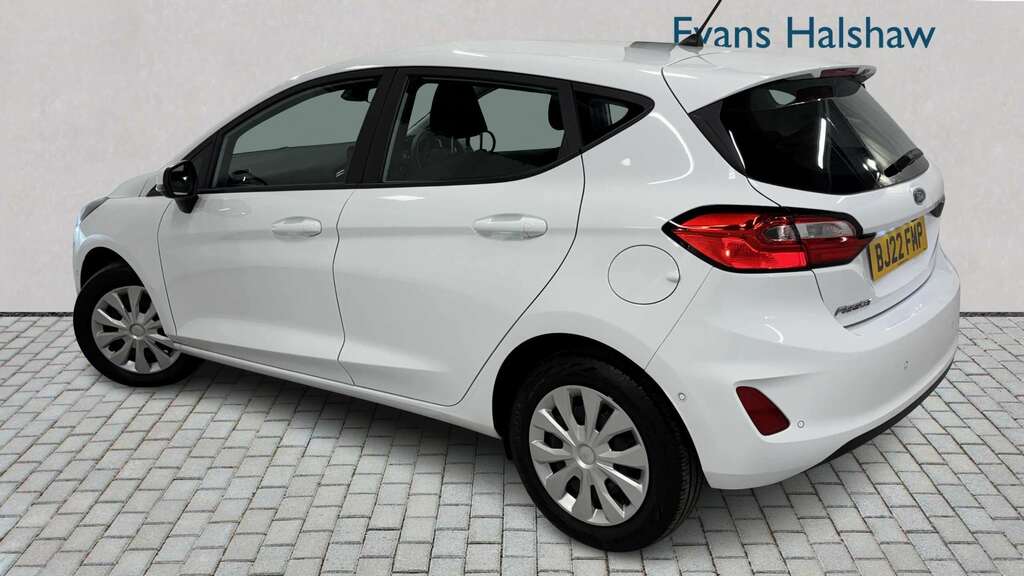 Ford Fiesta 1.1 Trend 2022 White #2