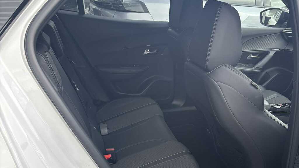 Peugeot 2008 1.2 Puretech 130 Gt Eat8 2021 HN71CRJ White #5
