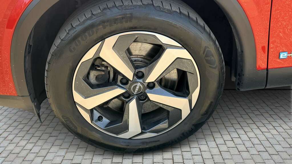 Nissan Qashqai 1.5 E-power N-connecta 2023 URZ4046 Red #6