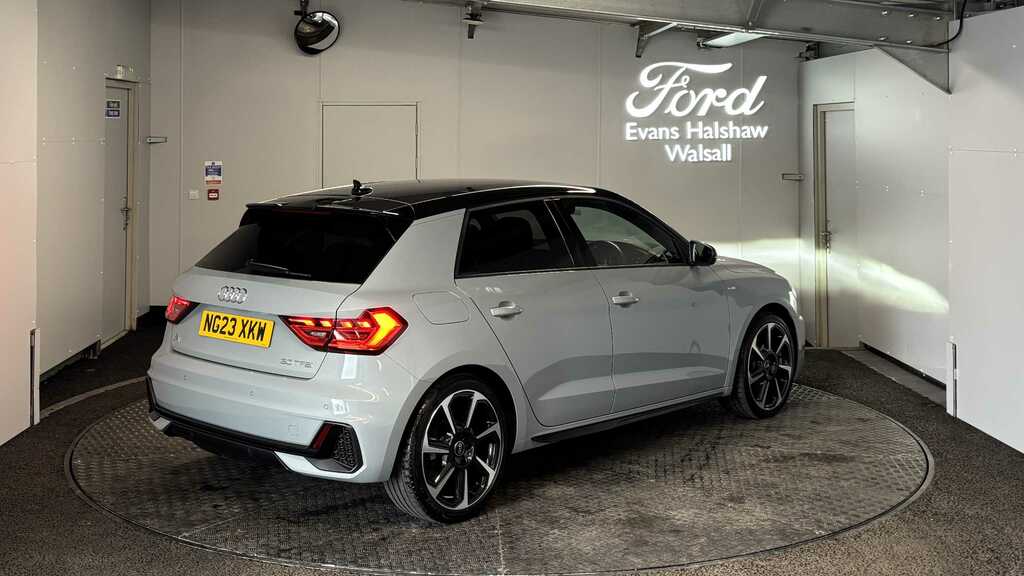Audi A1 30 Tfsi 110 Black Edition 2023 NG23XKW Grey #5