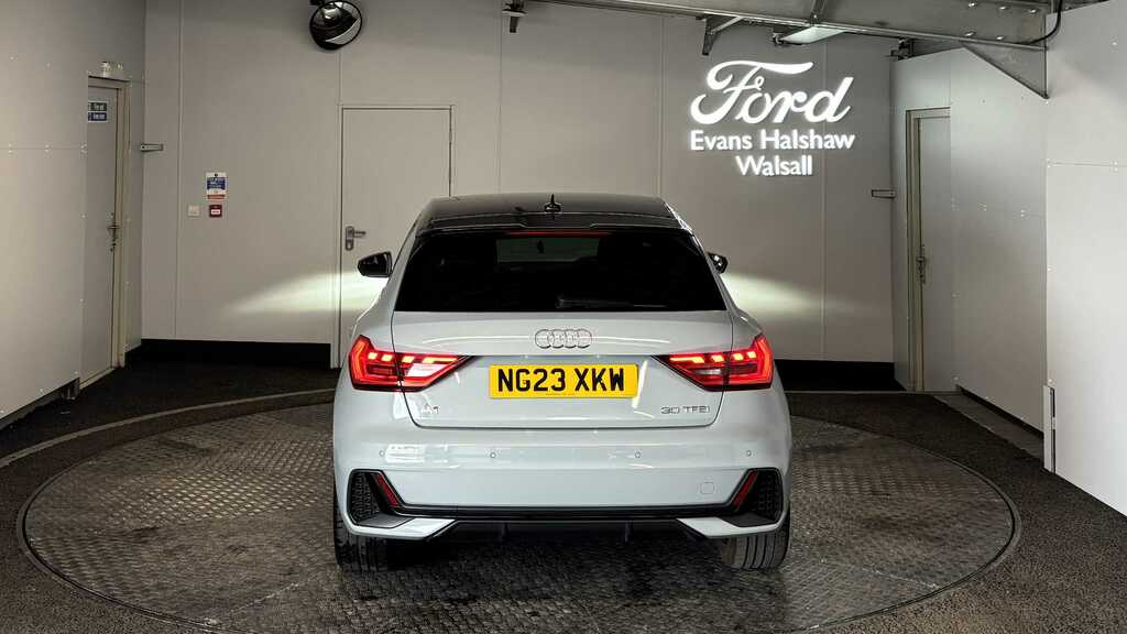 Audi A1 30 Tfsi 110 Black Edition 2023 NG23XKW Grey #6