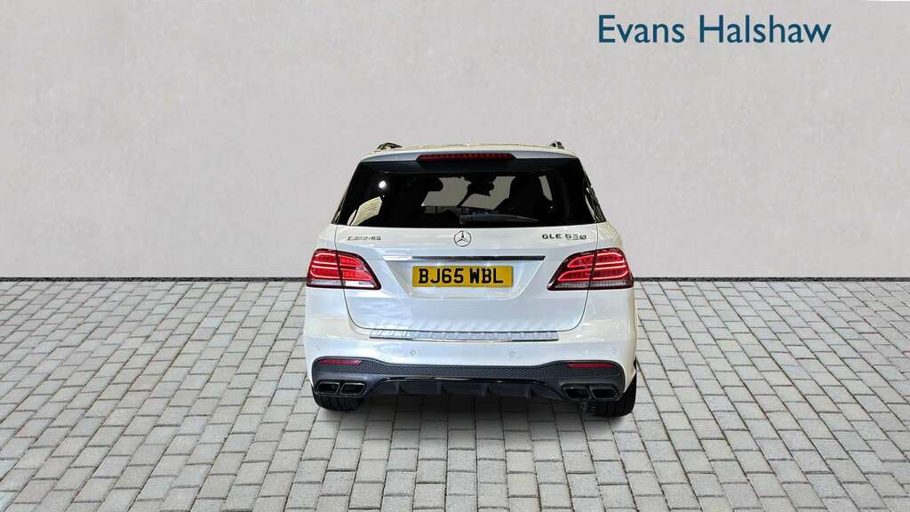 Mercedes-Benz GLE Class 63 S 4Matic Premium 7G-tronic 2015 BJ65WBL White #4