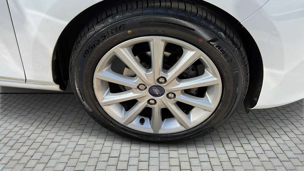 Ford Fiesta 1.0 Ecoboost Titanium 2019 White #6