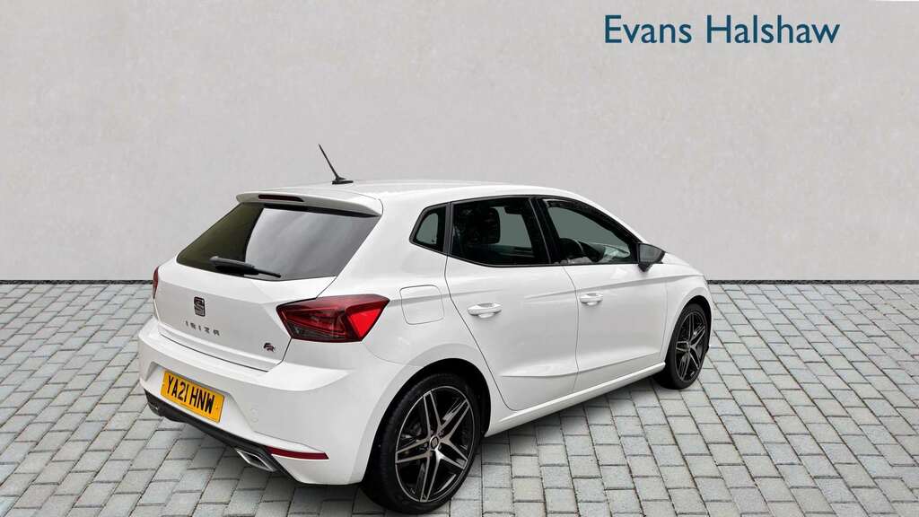 Seat Ibiza 1.0 Tsi 110 Fr Sport Ez Dsg 2021 YA21HNW White #4