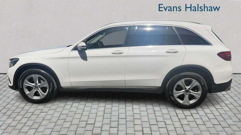 Mercedes-Benz GLC Class 250 4Matic Sport 9G-tronic 2018 GY18YNX White #3