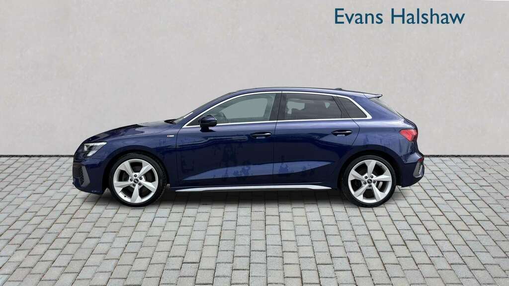 Audi A3 35 Tfsi S Line S Tronic 2021 GJ21ZNE Blue #3