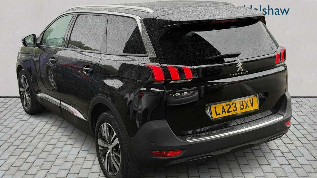 Peugeot 5008 1.5 Bluehdi Allure Premium Eat8 2023 Black #2