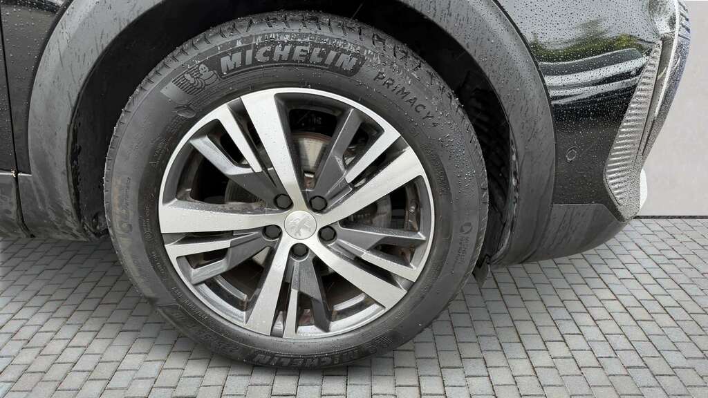 Peugeot 5008 1.5 Bluehdi Allure Premium Eat8 2023 Black #4