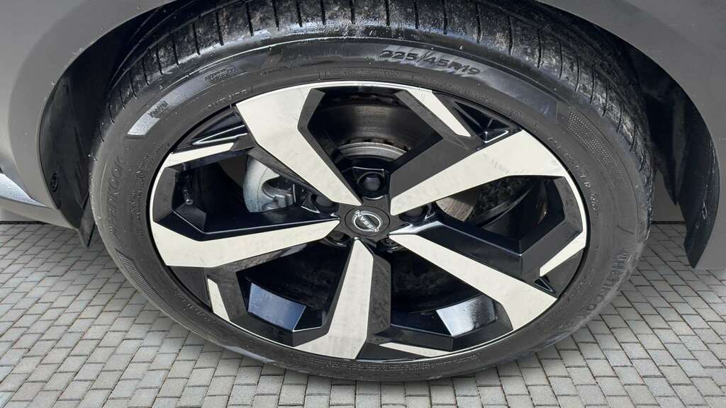 Nissan Juke 1.6 Hybrid Tekna 2023 NU72HKZ Red #5