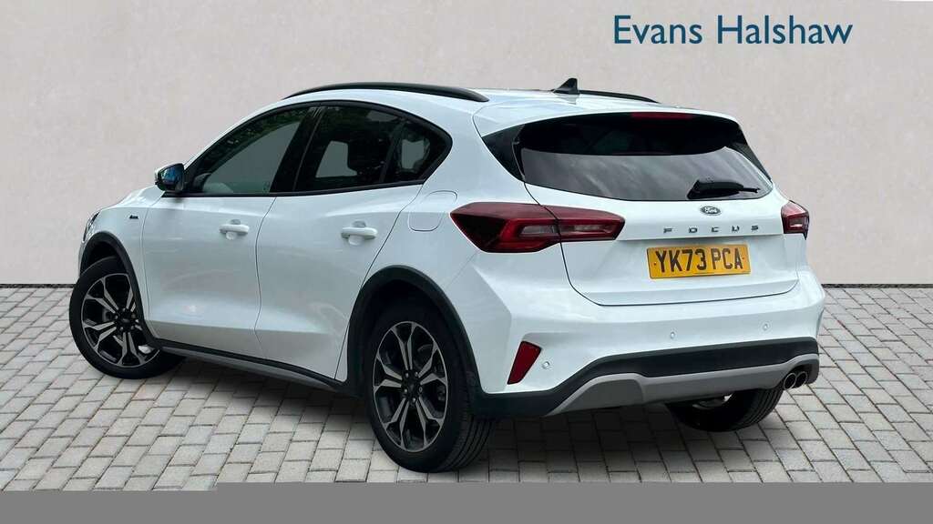 Ford Focus 1.0 Ecoboost Hybrid Mhev Active X 2024 White #2