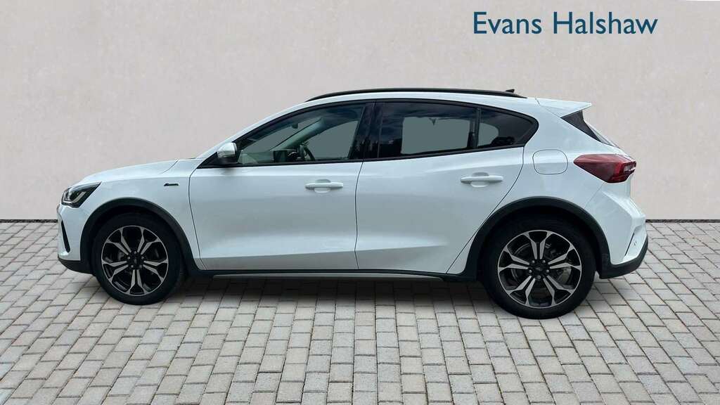 Ford Focus 1.0 Ecoboost Hybrid Mhev Active X 2024 White #4