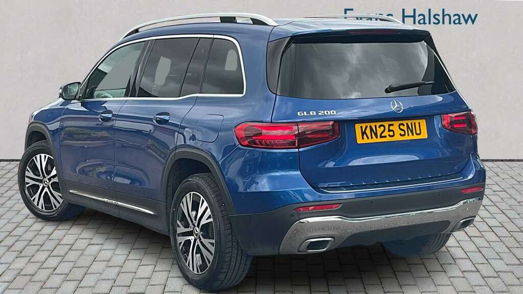 Mercedes-Benz GLB Class 200 Sport Executive 7G-tronic 2025 KN25SNU Blue #2