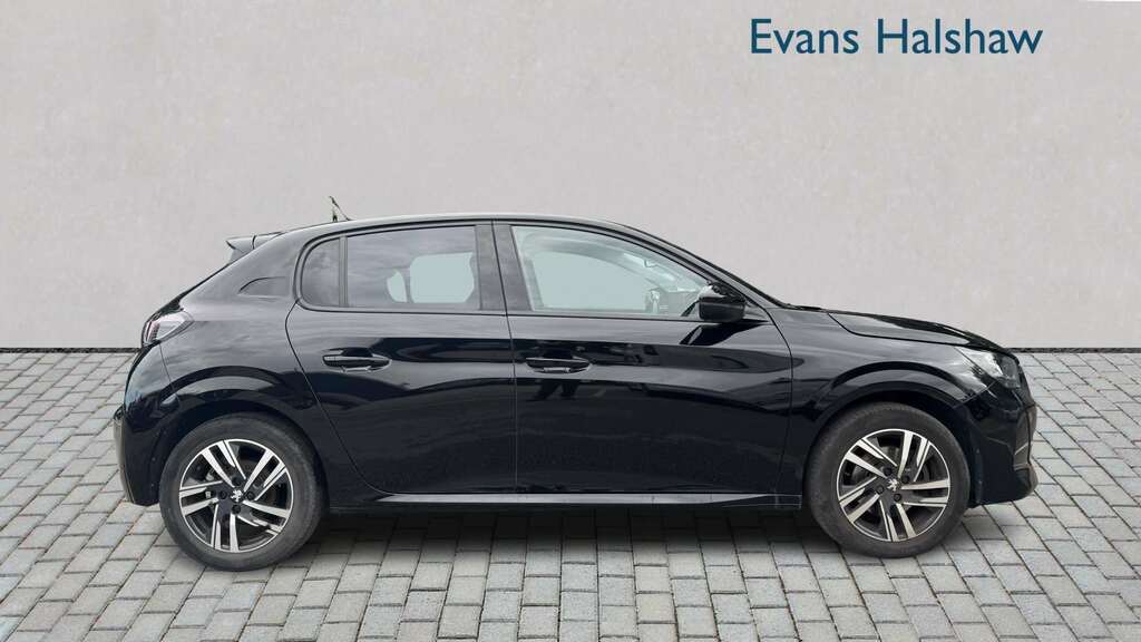 Peugeot 208 1.2 Puretech 100 Allure Premium 2023 YC72OYO Black #2