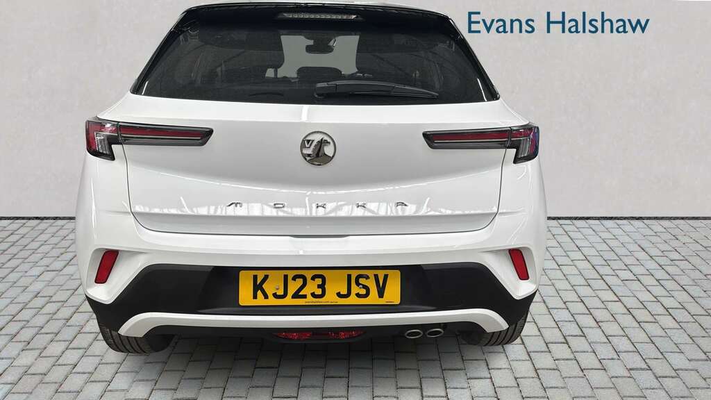 Vauxhall Mokka 1.2 Turbo 136 Design 2023 KJ23JSV White #4