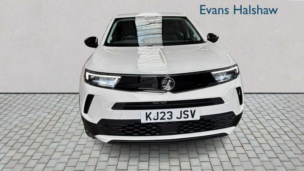 Vauxhall Mokka 1.2 Turbo 136 Design 2023 KJ23JSV White #3