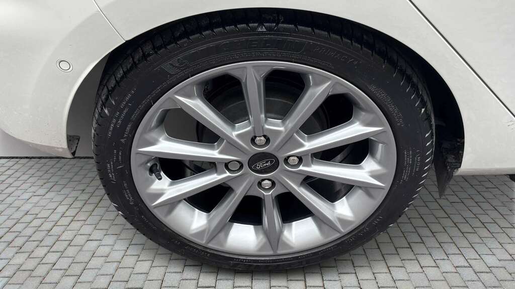 Ford Fiesta 1.0 Ecoboost Hybrid Mhev 125 Vignale Edition 2 ML21ZCE White #4