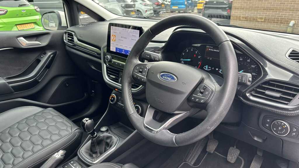 Ford Fiesta 1.0 Ecoboost Hybrid Mhev 125 Vignale Edition 2 ML21ZCE White #6