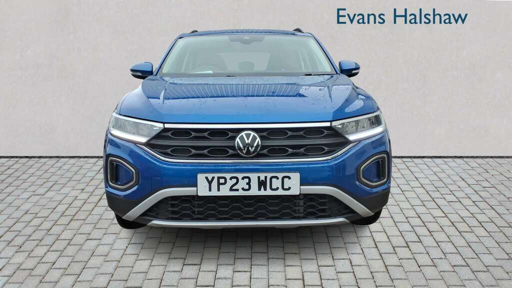 Volkswagen T-Roc 1.5 Tsi Life Dsg 2023 YP23WCC Blue #2