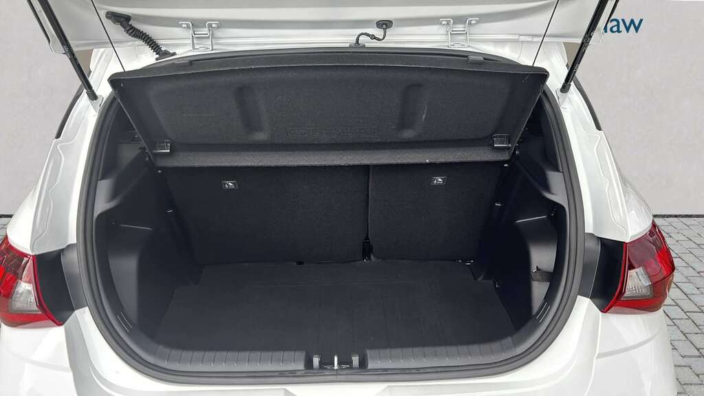 Hyundai I20 1.0T Gdi 90 Black Line 2026 DL75JUJ White #4