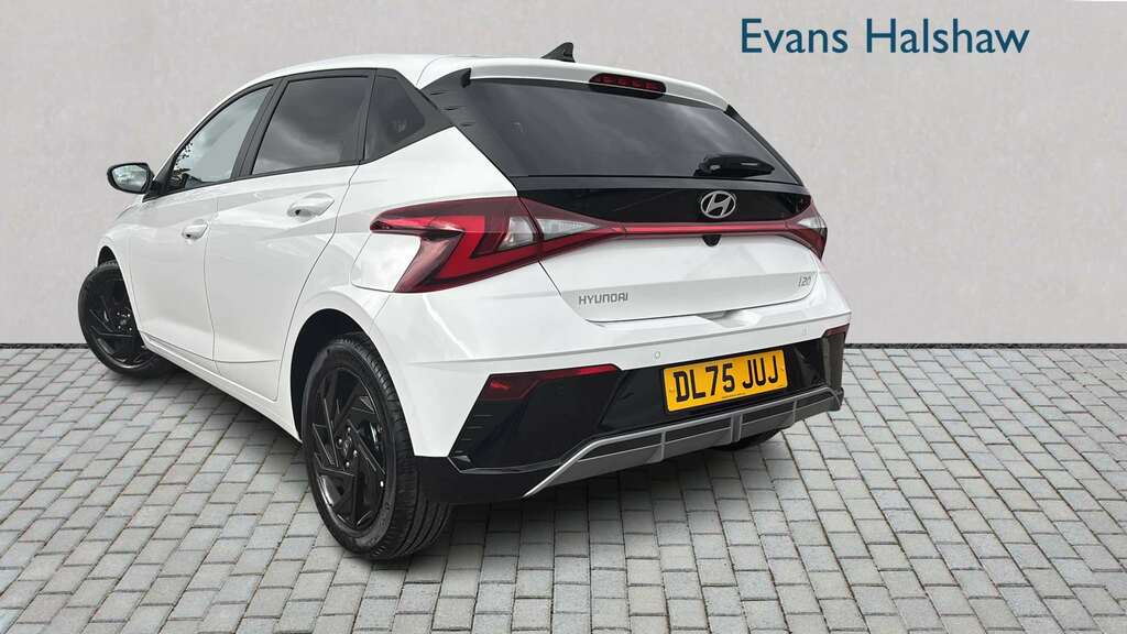 Hyundai I20 1.0T Gdi 90 Black Line 2026 White