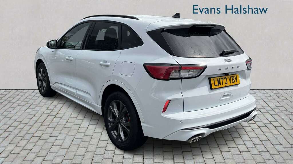 Ford Kuga 1.5 Ecoboost 150 St-line Edition 2023 LM73VBV White #2