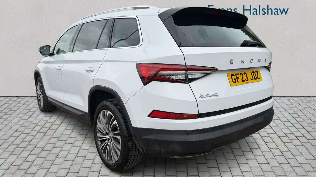 Skoda Kodiaq 1.5 Tsi Se L Executive Dsg 7 Seat 2023 GF23JDZ White #2