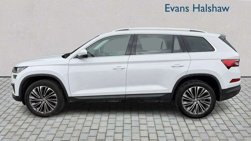 Skoda Kodiaq 1.5 Tsi Se L Executive Dsg 7 Seat 2023 GF23JDZ White #3