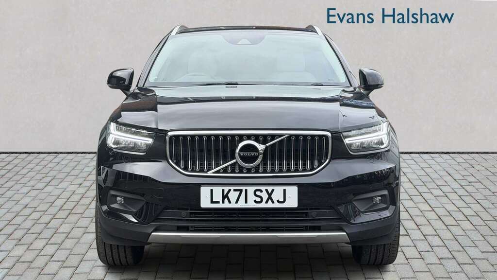 Volvo XC40 1.5 T5 Recharge Phev Inscription Pro 2021 Black #2