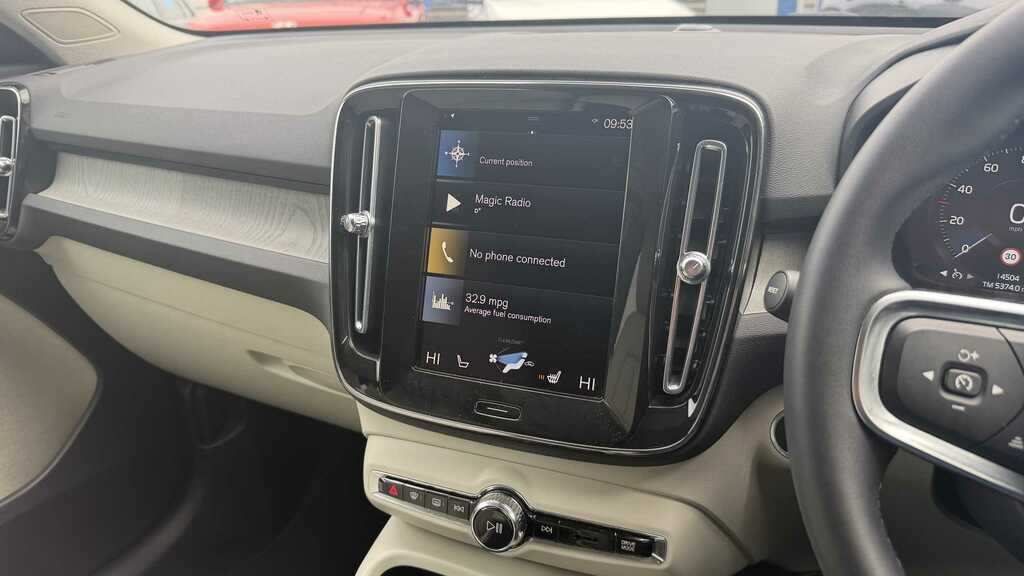 Volvo XC40 1.5 T5 Recharge Phev Inscription Pro 2021 Black #6