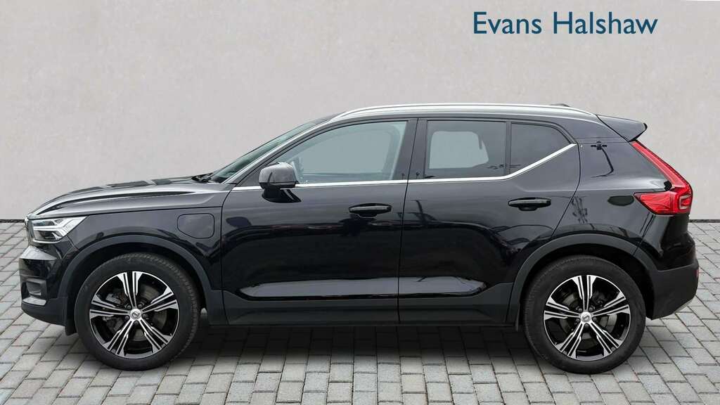 Volvo XC40 1.5 T5 Recharge Phev Inscription Pro 2021 Black #4