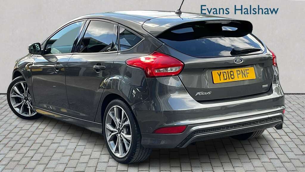 Ford Focus 1.0 Ecoboost 140 St-line Navigation 2018 Grey