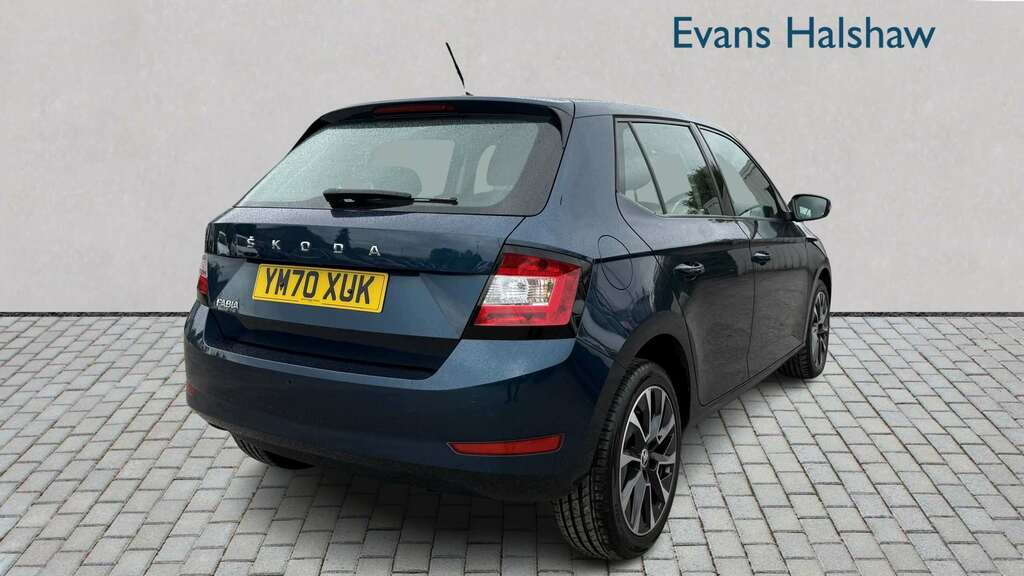 Skoda Fabia 1.0 Tsi Se Drive 2021 YM70XUK Blue #6