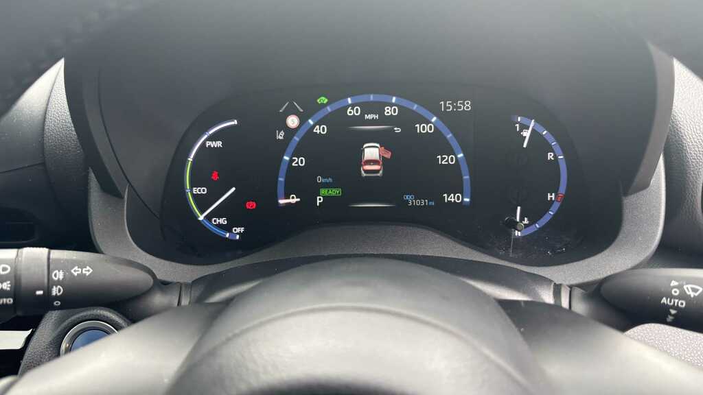 Peugeot 208 1.2 Puretech 100 Active Premium Eat8 2021 Yellow