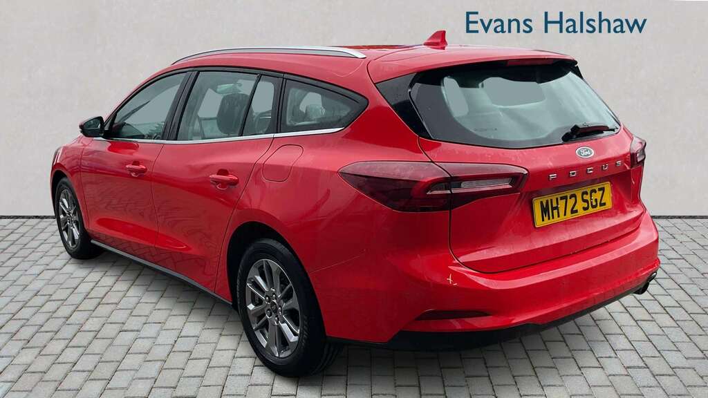 Ford Focus 1.0 Ecoboost Titanium 2023 MH72SGZ Red #2