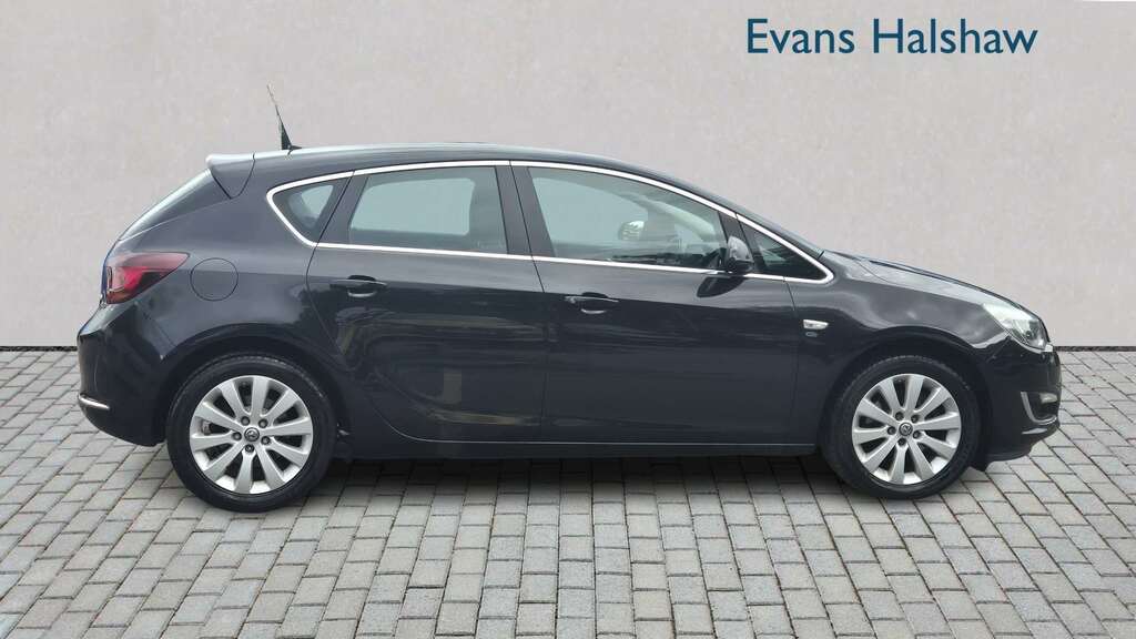Vauxhall Astra 2.0 Cdti 16V Ecoflex Elite 2014 FL64GFV Black #3