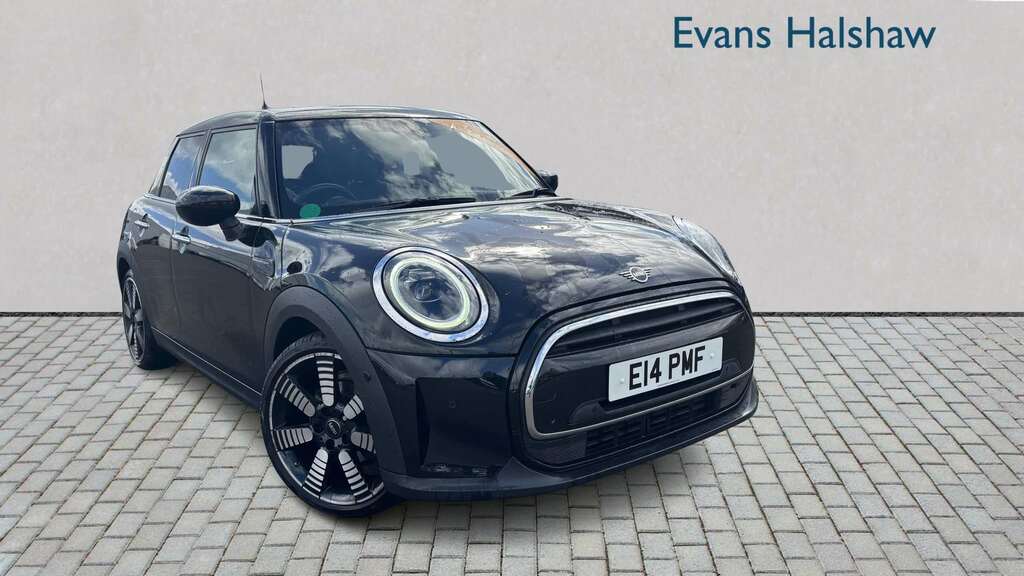 Mini Hatch 1.5 Cooper Exclusive 2022 SL72ZSE Black
