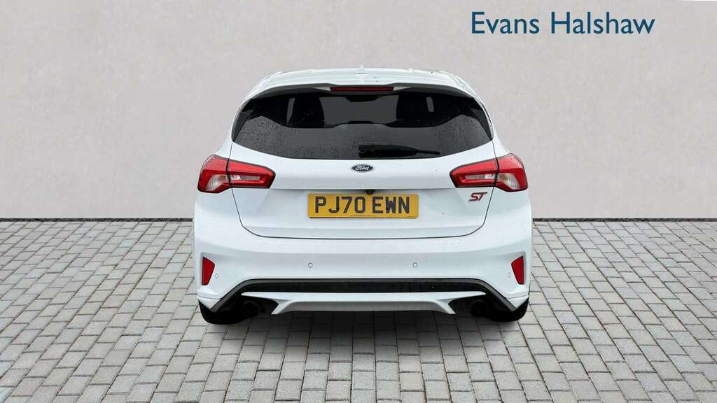 Ford Focus 2.3 Ecoboost St 2020 PJ70EWN White #4