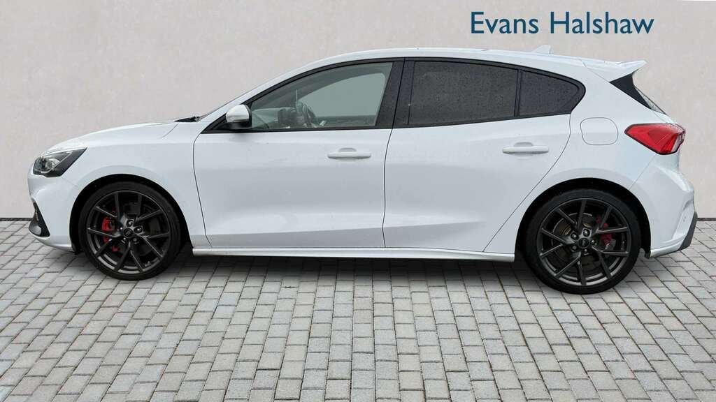 Ford Focus 2.3 Ecoboost St 2020 PJ70EWN White #3