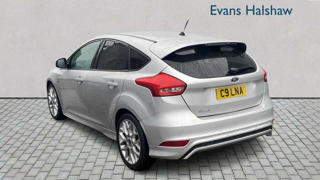 Ford Focus 1.5 Tdci 120 St-line Navigation 2018 SM68NSE Silver #2