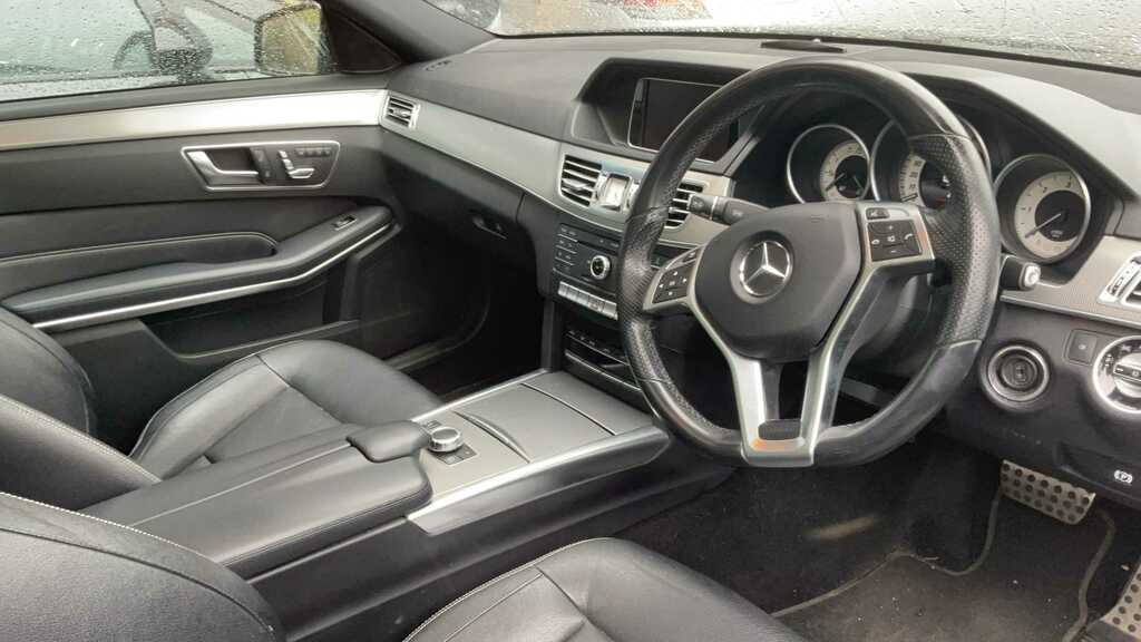 Mercedes-Benz E Class E220 Bluetec Amg Night Ed Premium 7G-tronic 20 BP65RXR Black #5