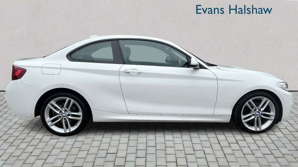 BMW 2 Series 220D 190 Xdrive M Sport Nav Step 2016 EF16UDH White #3