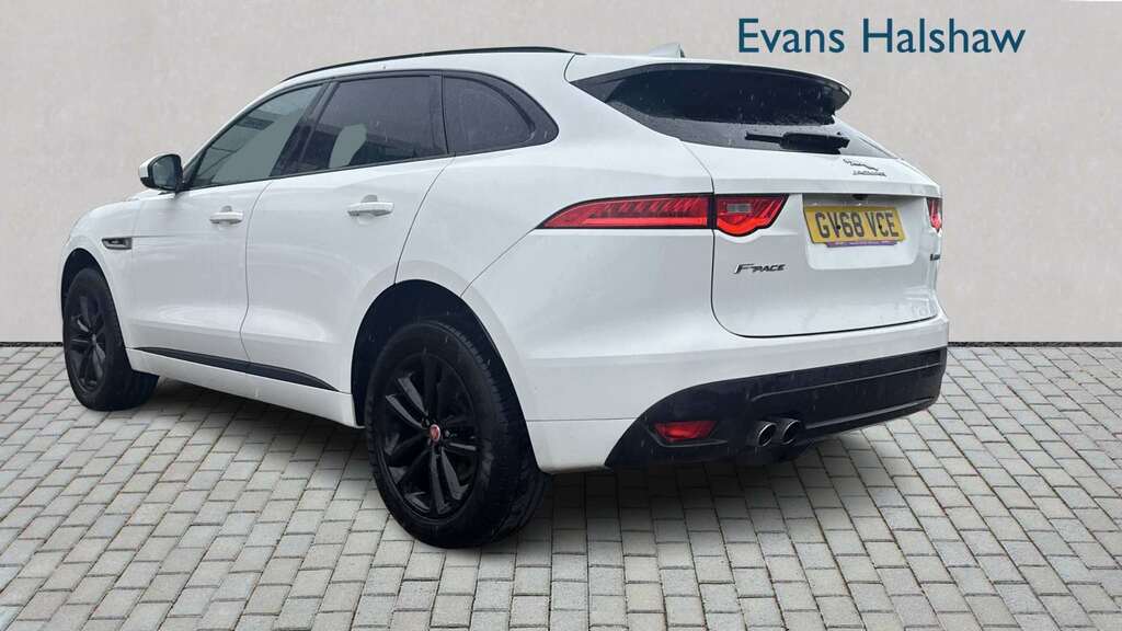 Jaguar F-Pace 2.0D 163 R-sport 2019 White #2