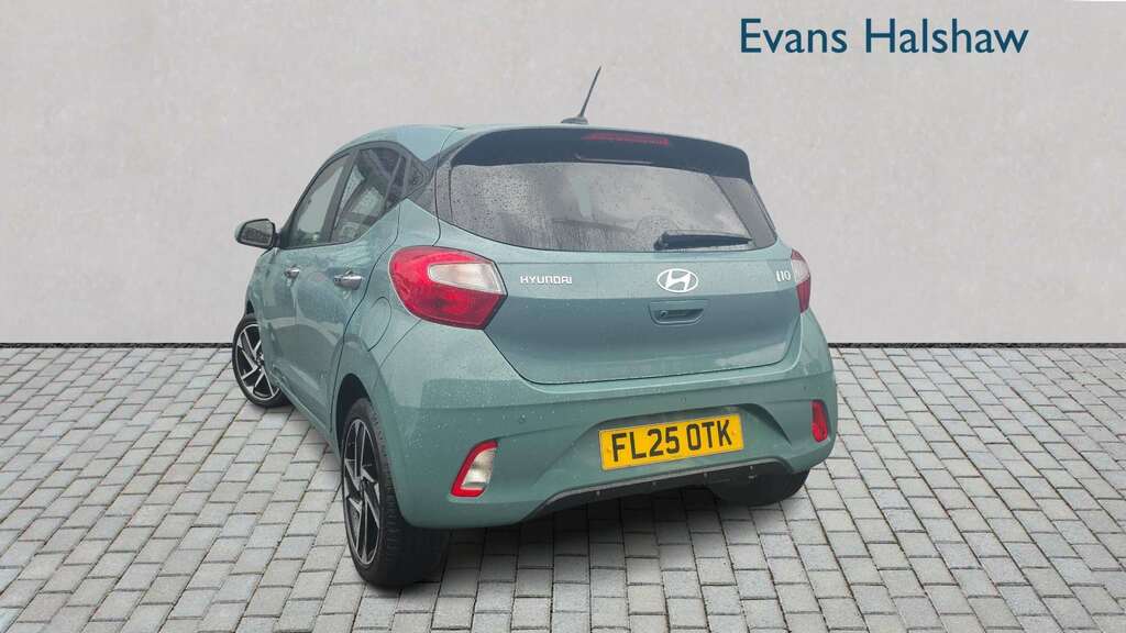 Hyundai I10 1.0 63 Premium Nav 2025 FL25OTK Green #2