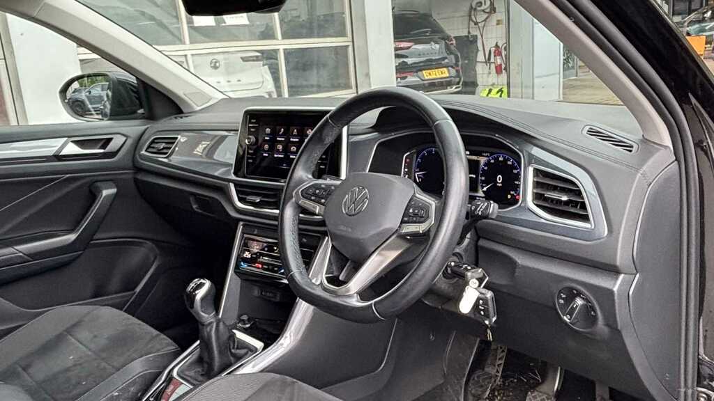 Volkswagen T-Roc 1.5 Tsi Style 2022 YF22KAE Black #6