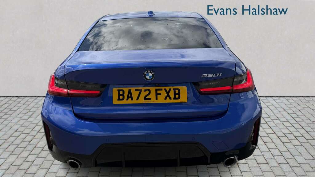 BMW 3 Series 320I M Sport Step 2022 BA72FXB Blue #4