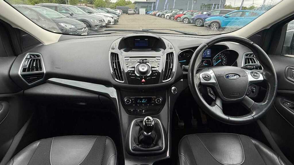 Ford Kuga 2.0 Tdci Titanium 2Wd 2014 FN64OGT Black #4