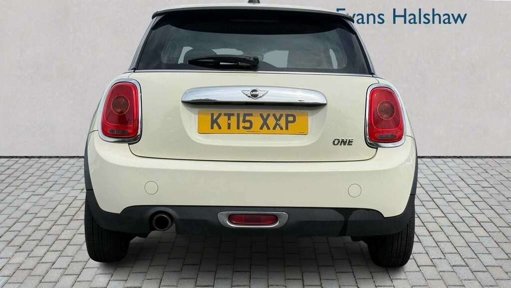 Mini Hatch 1.2 One Pepper Pack 2015 KT15XXP White #4