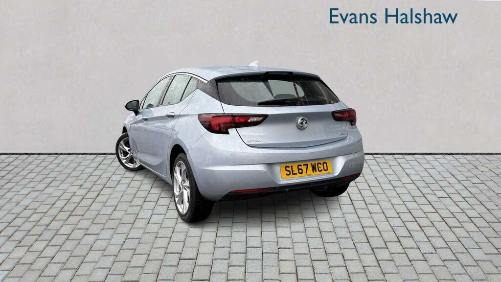Vauxhall Astra 1.4T 16V 150 Sri Nav 2017 Silver