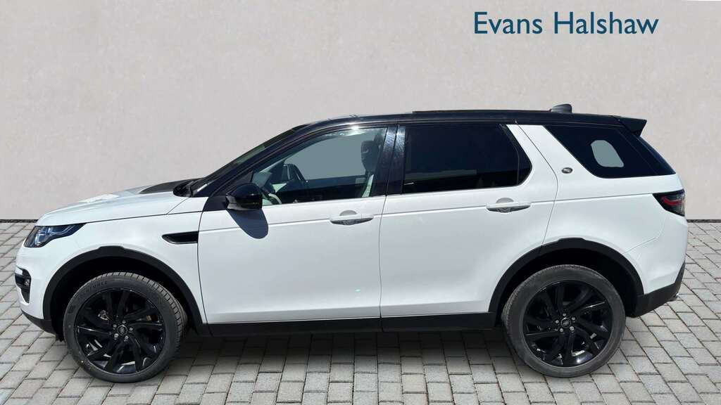 Land Rover Discovery Sport 2.0 Td4 180 Hse Black 2016 White #4