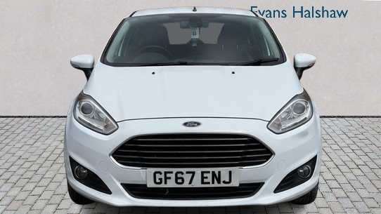 Ford Fiesta 1.0 Ecoboost Titanium 2017 GF67ENJ White #3